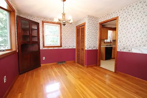 19 Freeman Ave, Saugus, MA 01906 photo 7