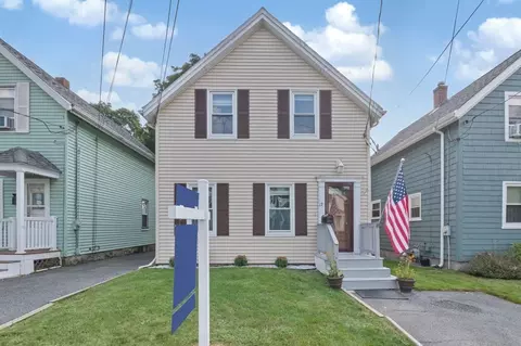 17 Harding Ter, Dedham, MA 02026 photo 2