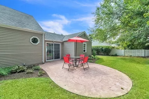 60 Westbrook Dr, Springfield, MA 01129 photo 33