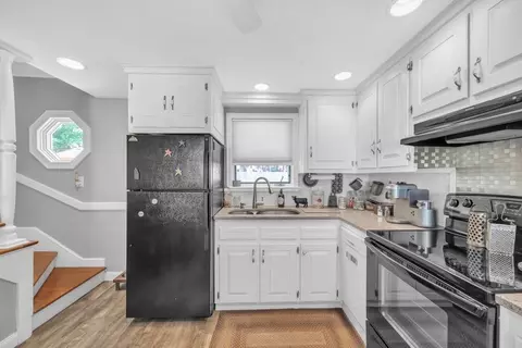 60 Westbrook Dr, Springfield, MA 01129 photo 7