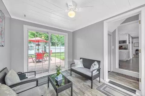 60 Westbrook Dr, Springfield, MA 01129 photo 5