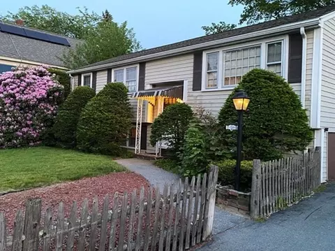 7 Miller St, Methuen, MA 01844