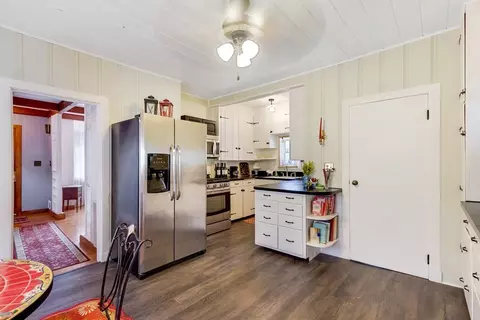 9 Jasper St, Beverly, MA 01915 photo 9