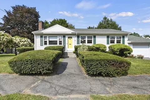 6 Henry Ter, Peabody, MA 01960