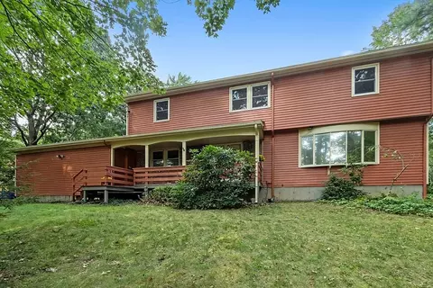 363 School St, Boylston, MA 01505