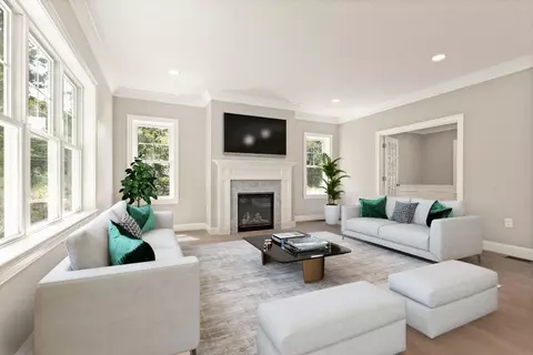 45 Lawler Ln, Stoughton, MA 02072