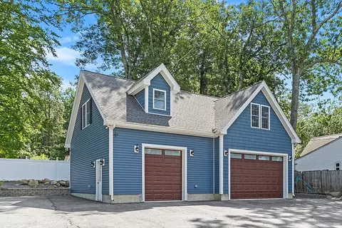 61 Third St, Dracut, MA 01826 photo 2