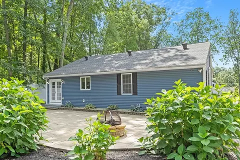61 Third St, Dracut, MA 01826 photo 8