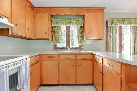 46 Linehan St, Lawrence, MA 01841 photo 7