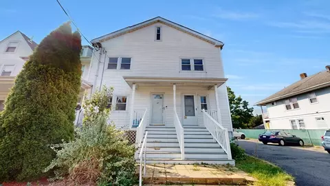 25 Phillips St #25, Quincy, MA 02170