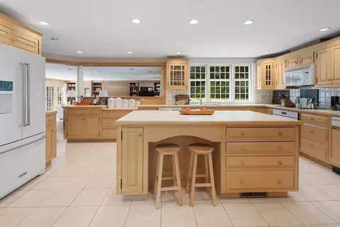 30 Arnold Rd, Hingham, MA 02043 photo 6
