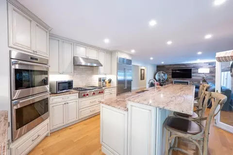 5 Strawberry Ln, Canton, MA 02021 photo 9