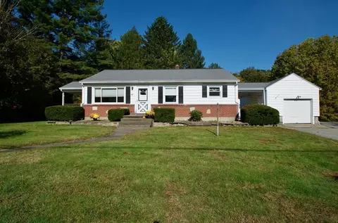 401 Benson Rd, Northbridge, MA 01534