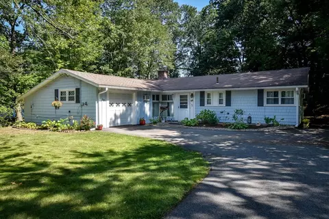 16 Foster Dr, Framingham, MA 01701