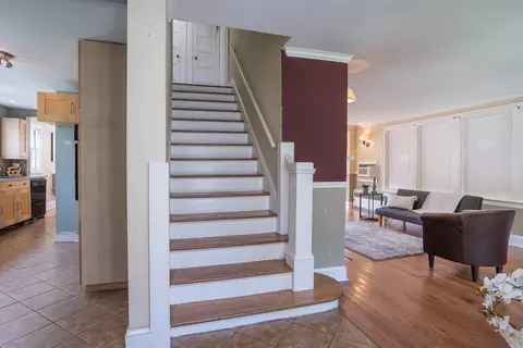 35 Bronson Ter, Springfield, MA 01108 photo 22