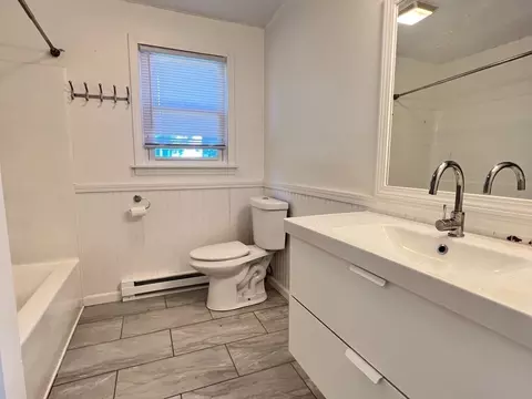 35 Gladstone St, Springfield, MA 01109 photo 5