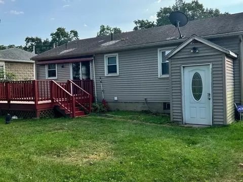35 Gladstone St, Springfield, MA 01109 photo 16