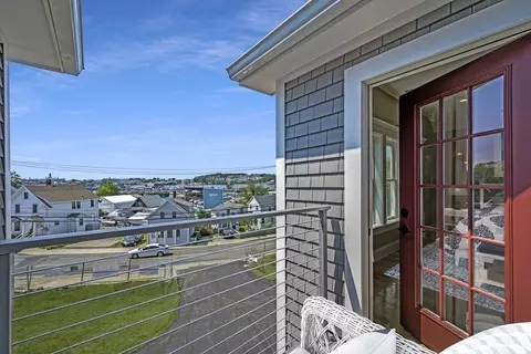 View/Area - 116 E Main #2, Gloucester, MA 01930 photo 2 of 6