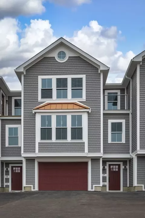 Exterior - 116 E Main #2, Gloucester, MA 01930 photo 2 of 2