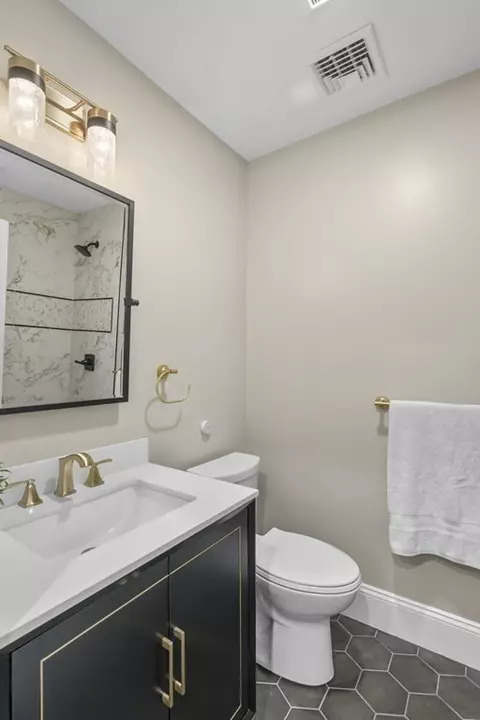 Bath - 116 E Main #2, Gloucester, MA 01930 photo 3 of 3
