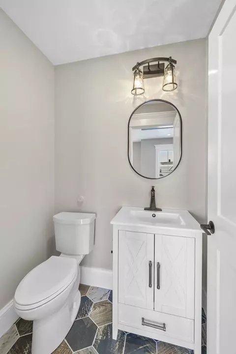 Bath - 116 E Main #2, Gloucester, MA 01930 photo 1 of 3