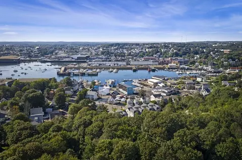 View/Area - 116 E Main #2, Gloucester, MA 01930 photo 4 of 6