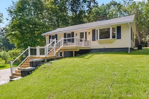 390 Burrage St, Lunenburg, MA 01462