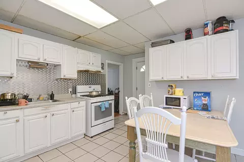 47- 49 Ab Hayes St, Framingham, MA 01702