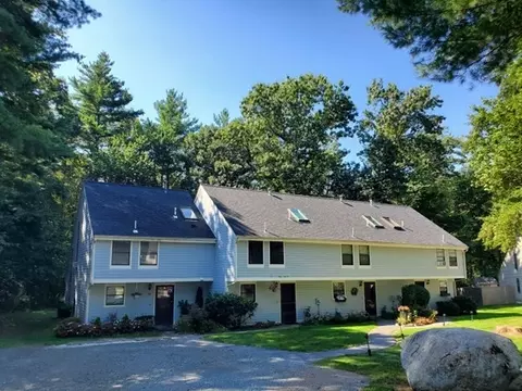 25 Greenwood Vlg #25, Easton, MA 02375