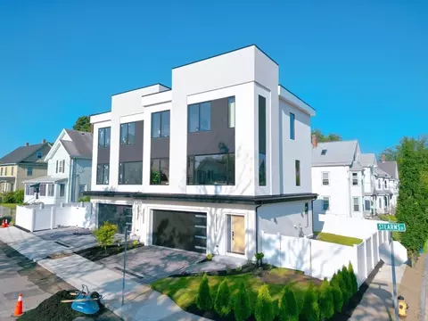 39 Stearns St #1, Waltham, MA 02453
