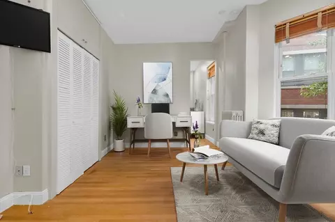 17 Cazenove St #306, Boston, MA 02116