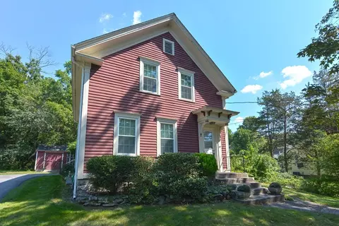 79 Spring St, Plainville, MA 02762