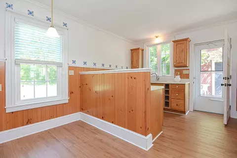 79 Spring St, Plainville, MA 02762 photo 3