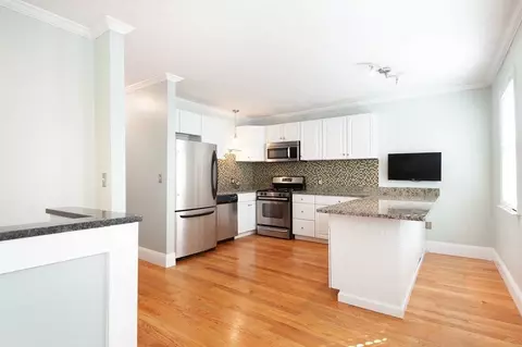 177 H St #1, Boston, MA 02127