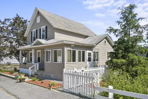 125 Phillips St, Fitchburg, MA 01420