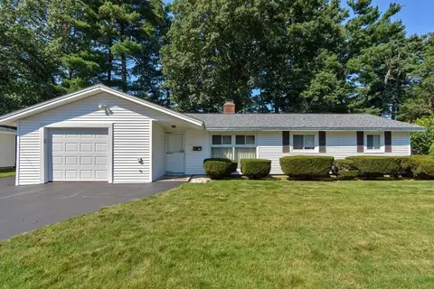 17 Campello Rd, Framingham, MA 01701