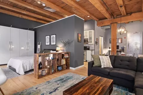 21 Wormwood St #223, Boston, MA 02210