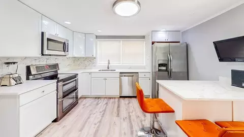 14 Morton St, Lawrence, MA 01841