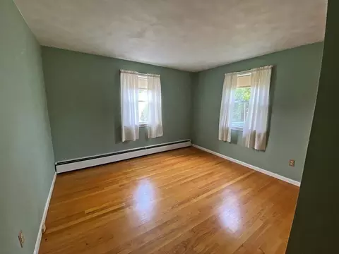 34 Sonia St, Springfield, MA 01129 photo 11