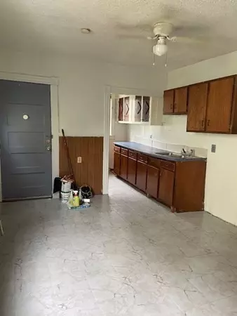 208-210 White St, Springfield, MA 01108 photo 6