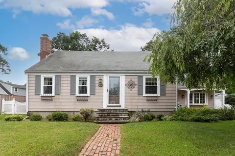 101 Clarendon St, Weymouth, MA 02190