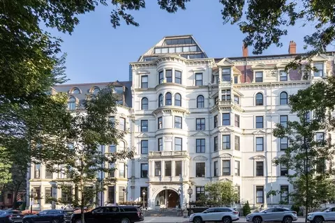 160 Commonwealth Ave #411, Boston, MA 02116