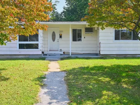 1 Marshall Ter, Dudley, MA 01571 photo 2