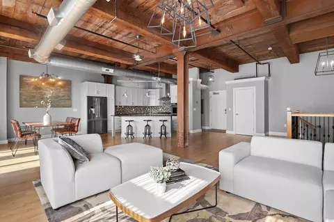 15 Kearney Sq #302, Lowell, MA 01852