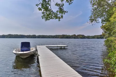 435 Huckins Neck Rd, Barnstable, MA 02632