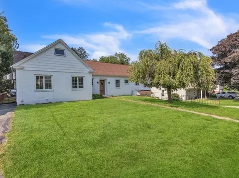 19 East St, South Hadley, MA 01075