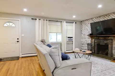 37 Greaney St, Springfield, MA 01104 photo 19