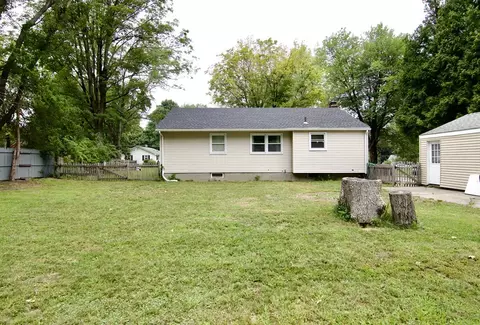 37 Greaney St, Springfield, MA 01104 photo 6