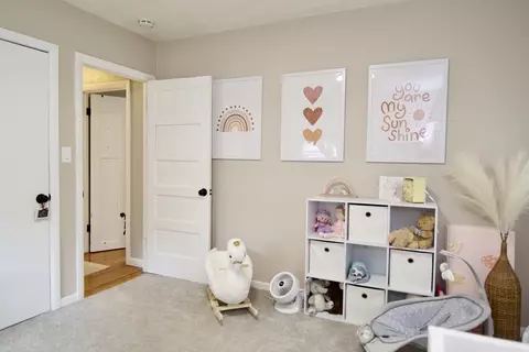 37 Greaney St, Springfield, MA 01104 photo 32