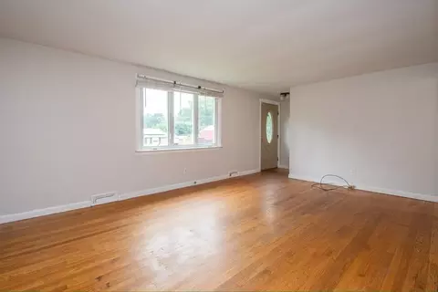 151 Packard Ave, Springfield, MA 01118 photo 9